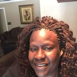 Meet your Posher, Lynette